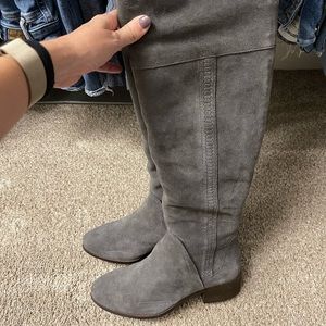 LAST DAYS BEFORE BREAK!!Vince Camuto otk boots.